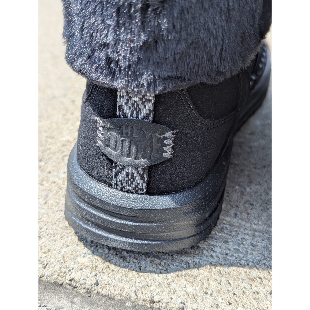 Hey Dude Camden Cuff Classic Cozy Black Faux Fur Boots NIB Women's 7 - Picture 7 of 10